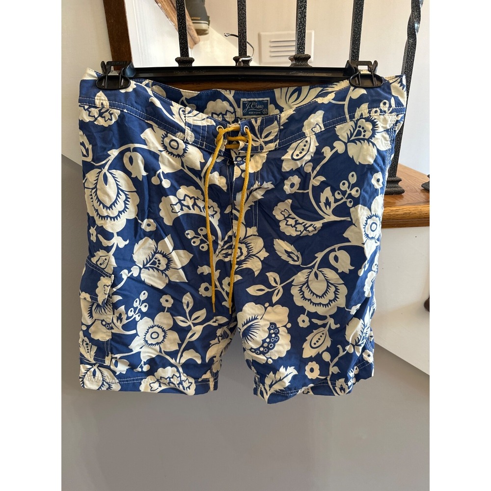 j crew blue hawiian swim trunks 32